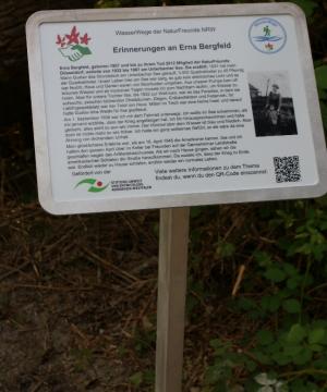 Informationstafel 2: “Erinnerungen an Erna Bergfeld”: Menschen am Unterbacher See und ihre Geschichten